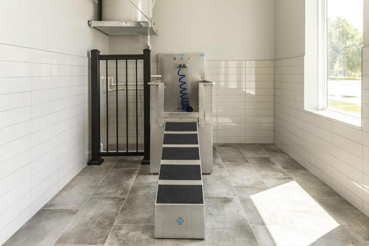 Modern Dwntwn 1 Bdrm Apt Pool Gym Free Parking Indianapolis Extérieur photo
